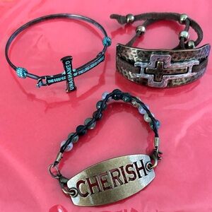 Cherish Women's Bracelet Set - Gold and Black